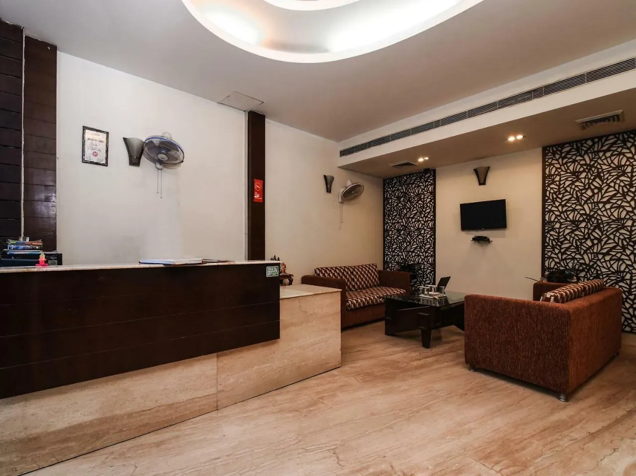 Oyo 644 Hotel Haris Court グルガウン
