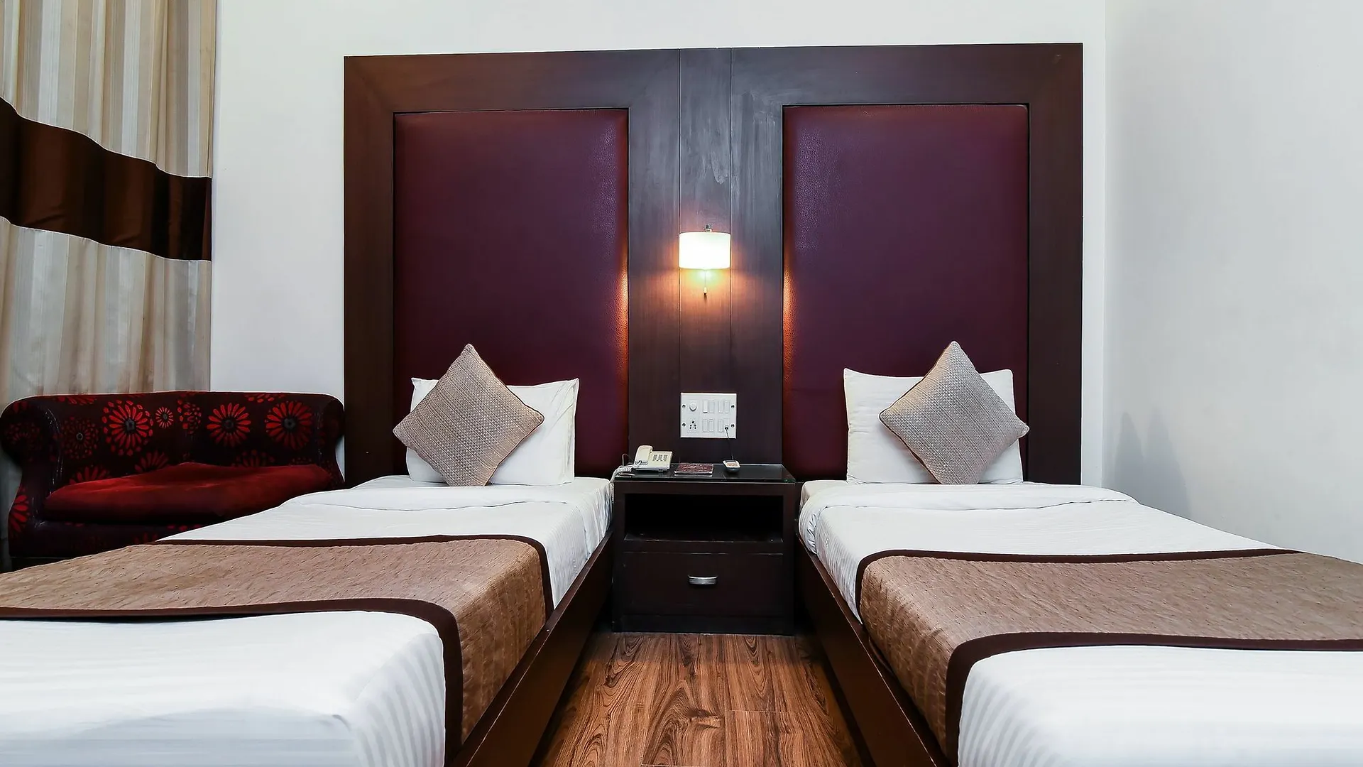 Oyo 644 Hotel Haris Court グルガウン
