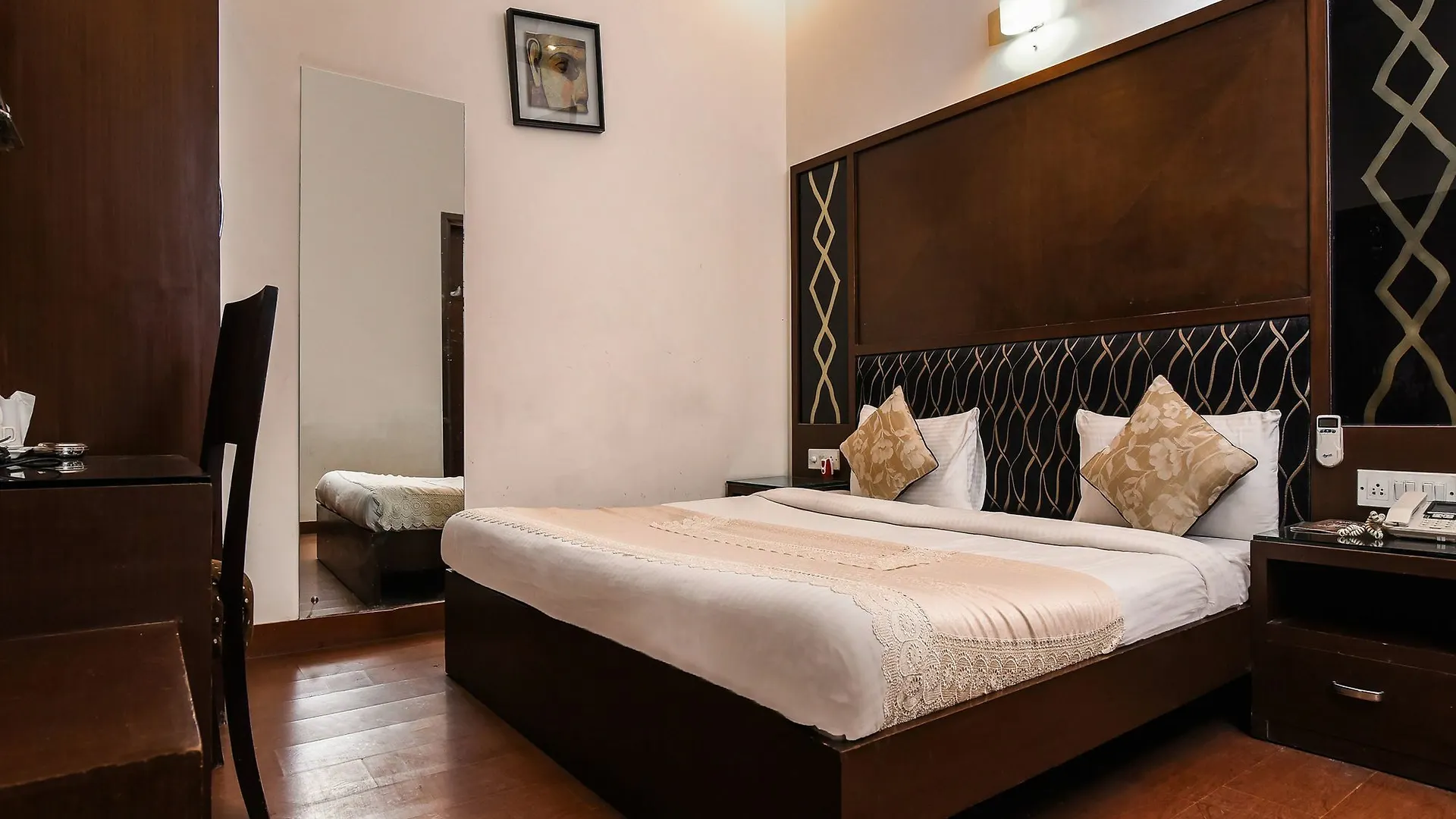 Oyo 644 Hotel Haris Court Gurgaon 3*,